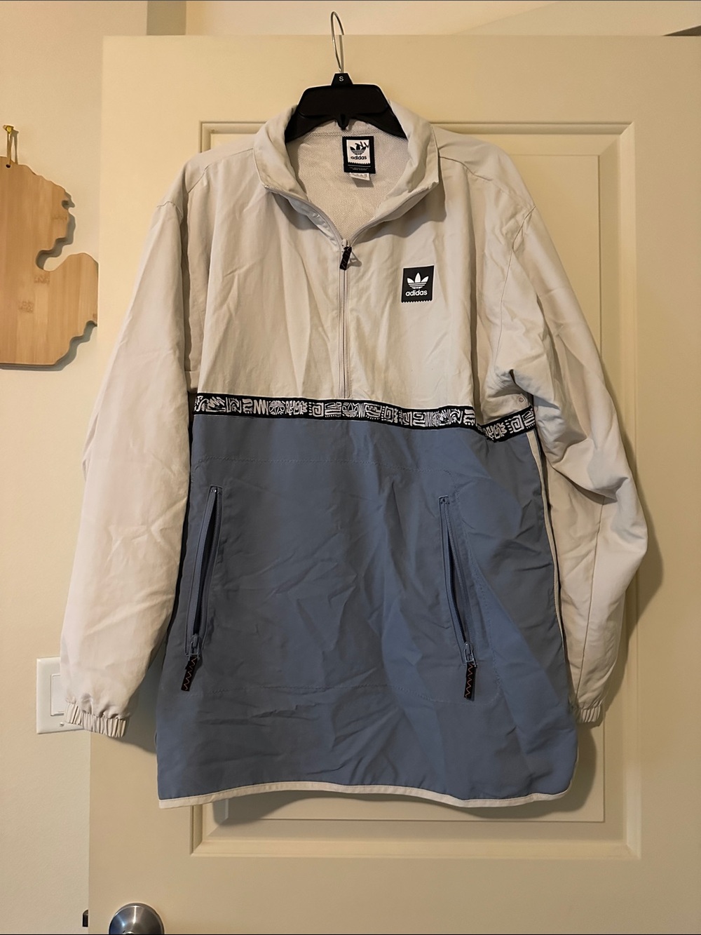 adidas Two-Tone Light Gray and Slate Windbreaker Pullover